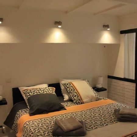 Appartement Intra-Muros Bien Situe Et Agreable A Proximite Des Theatres أفينيون المظهر الخارجي الصورة