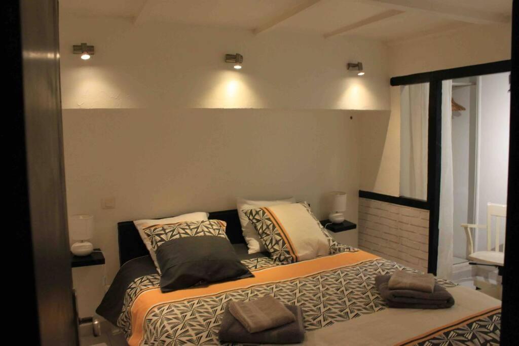 Appartement Intra-Muros Bien Situe Et Agreable A Proximite Des Theatres أفينيون المظهر الخارجي الصورة