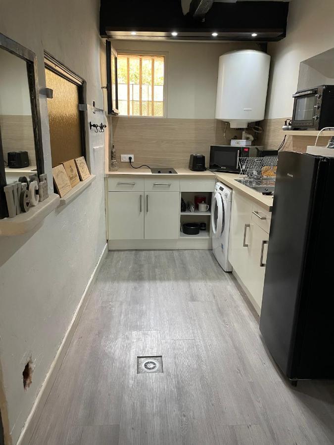 Appartement Intra-Muros Bien Situe Et Agreable A Proximite Des Theatres أفينيون المظهر الخارجي الصورة